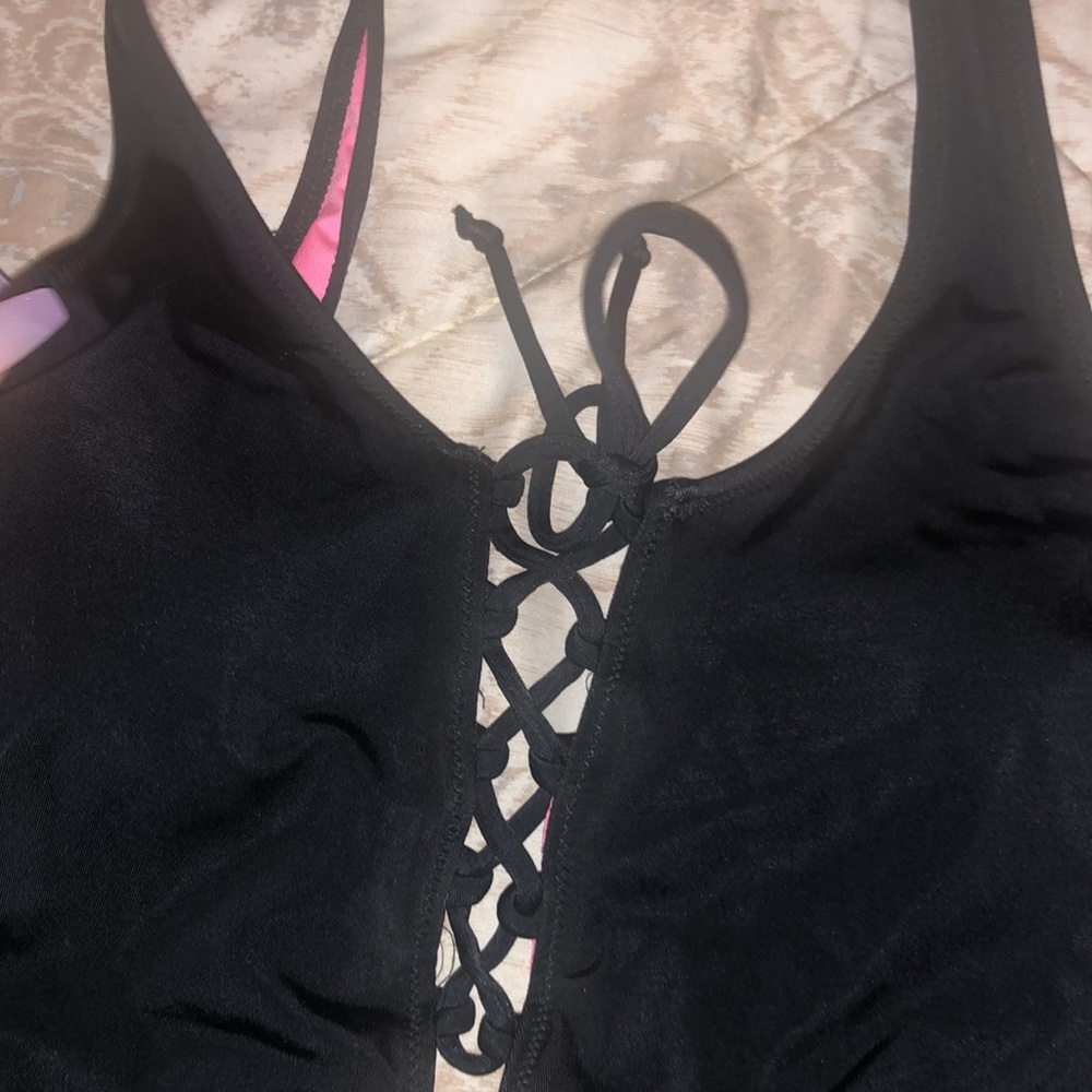 Super flattering one piece lined swimsuit - Picture 3 of 4